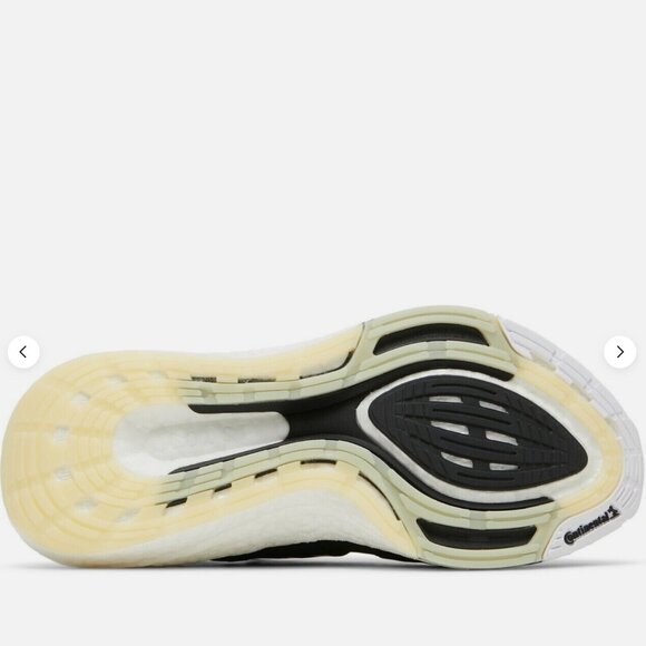 Adidas Y-3 UltraBOOST 22 - Black/Core White/Chalk Pearl  Adidas Y-3 Ultra Boost 22 Black Core White Chalk Pearl Small Size 6.5 Mens 7.5 W